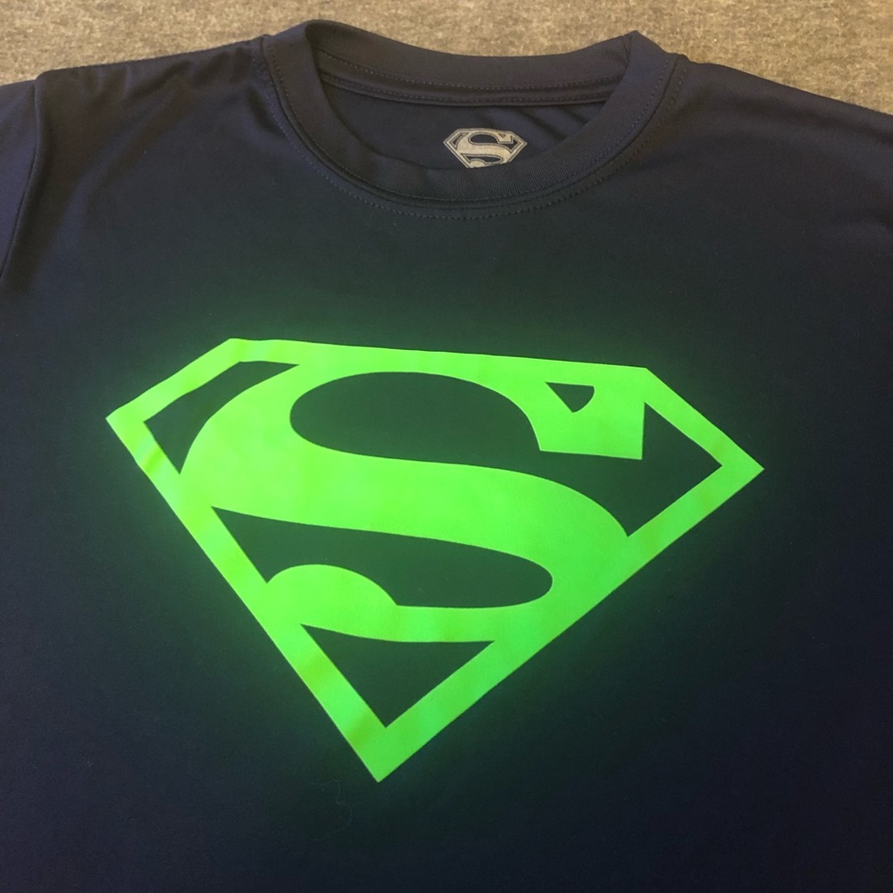 SOLD Superman Poly T-shirt - Navy w/ Green Shield - Picture 3 of 4